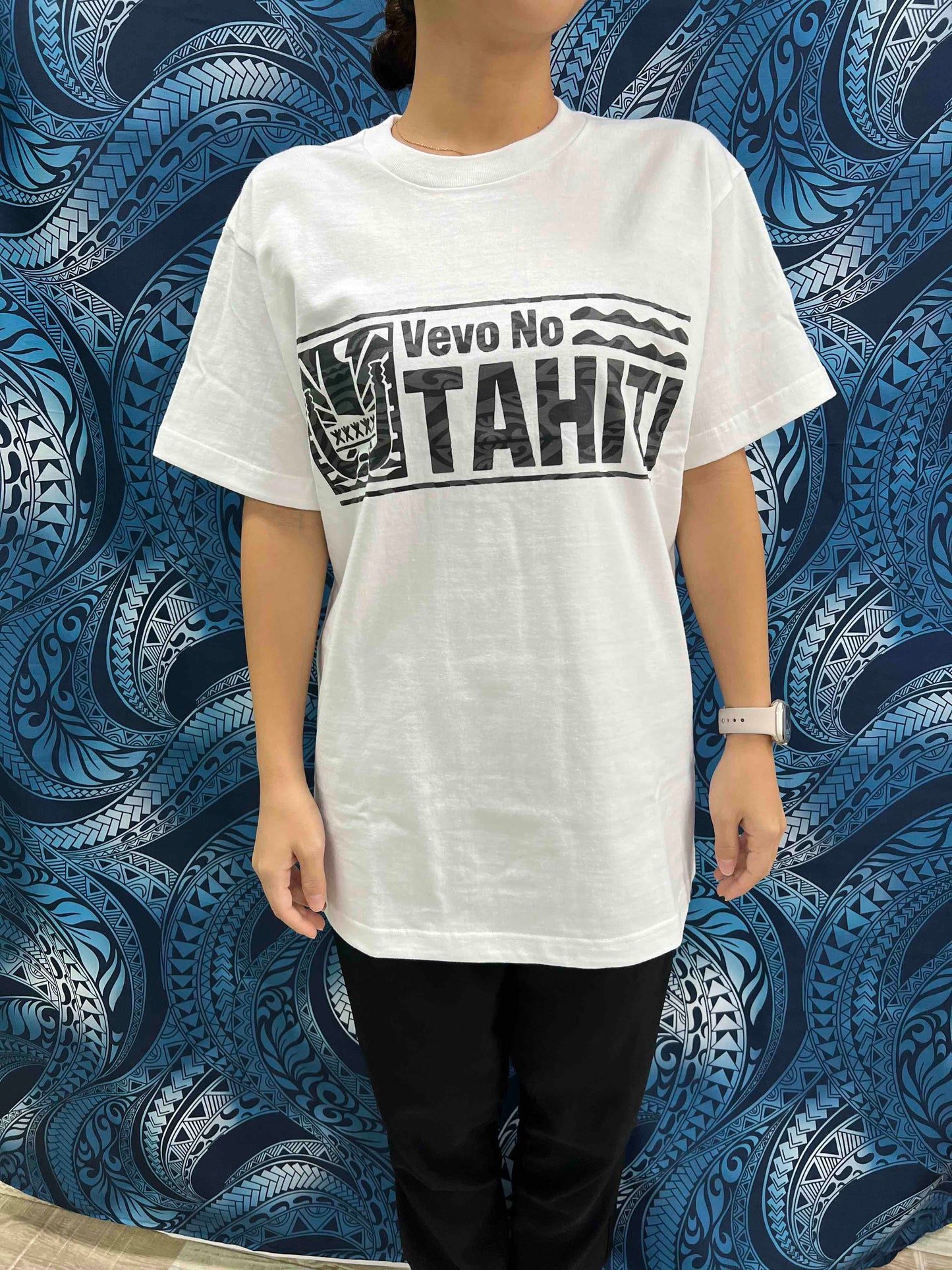 Vevo no Tahiti -Toru- Tシャツ