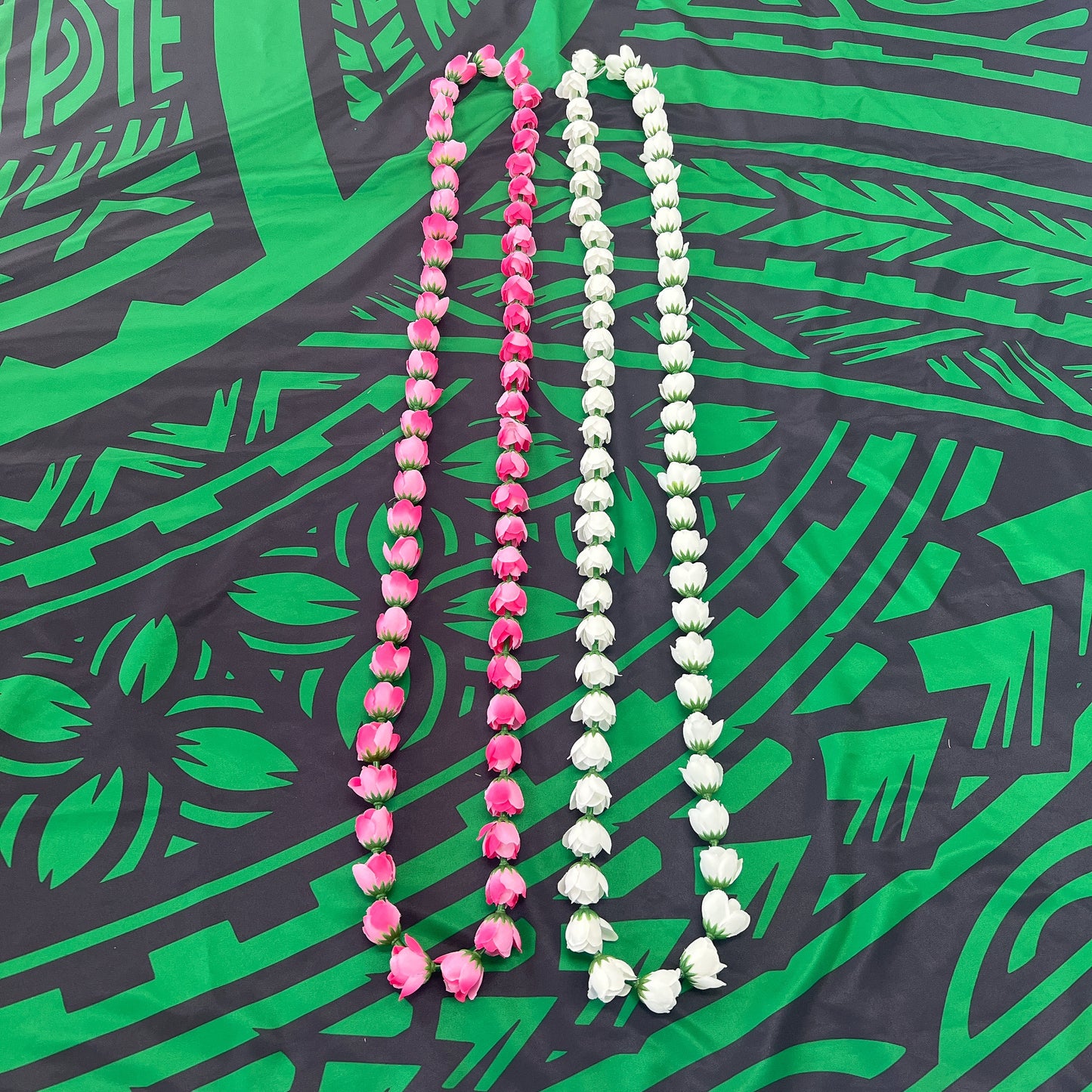 Lokelani lei (mini rose lei)