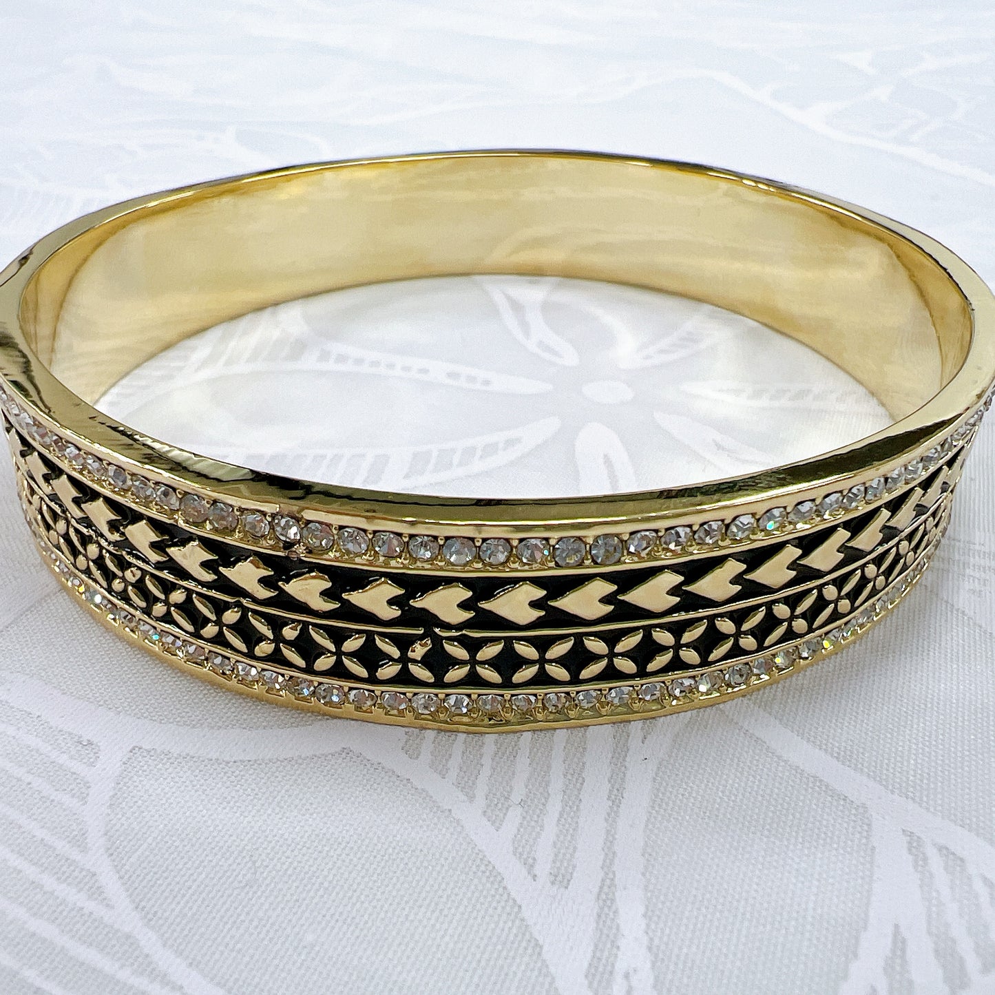 Samoan pattern bangle