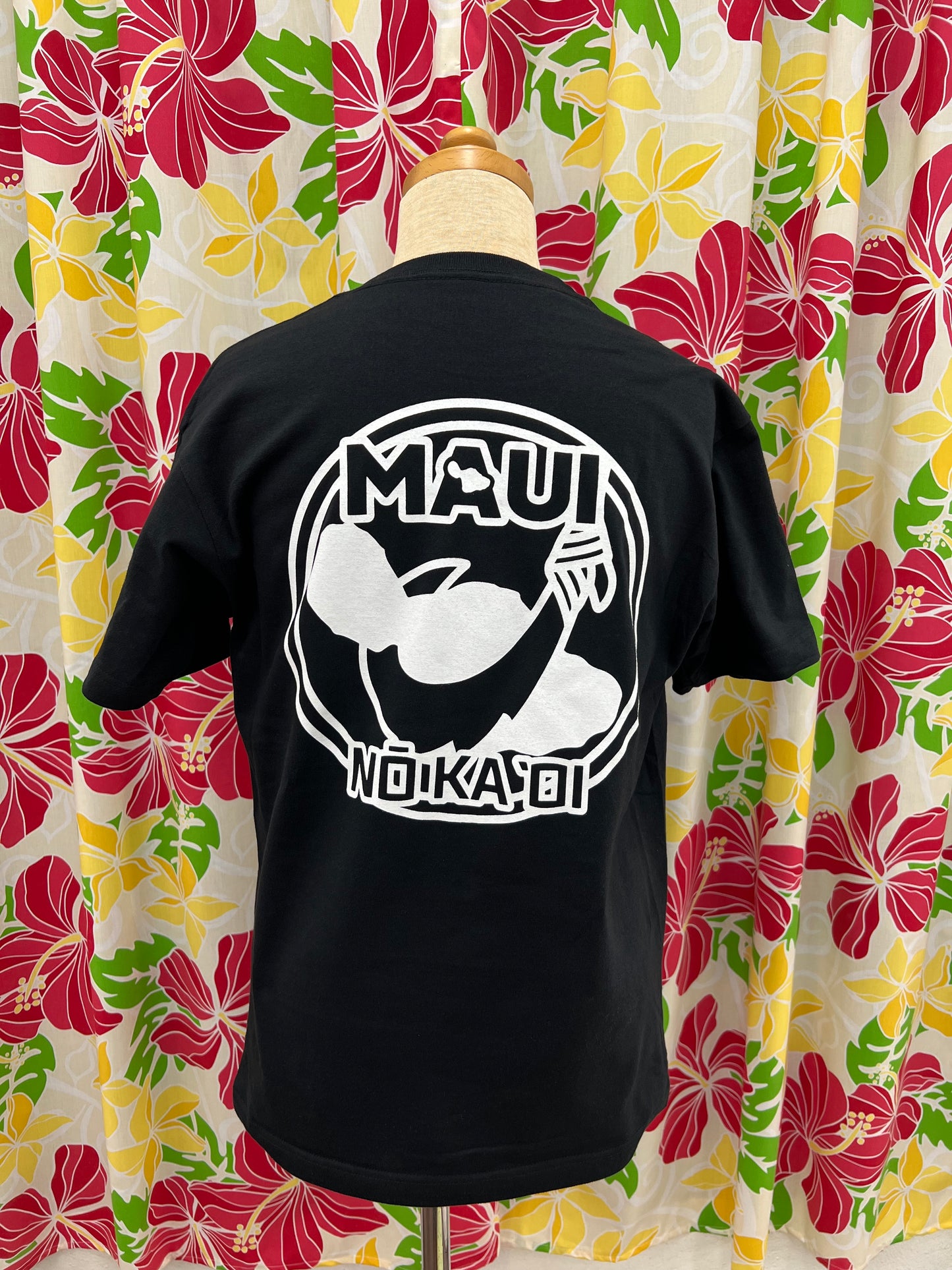 Maui Nō Ka `Oi Tシャツ
