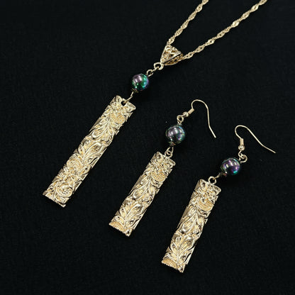 Necklace and earrings set