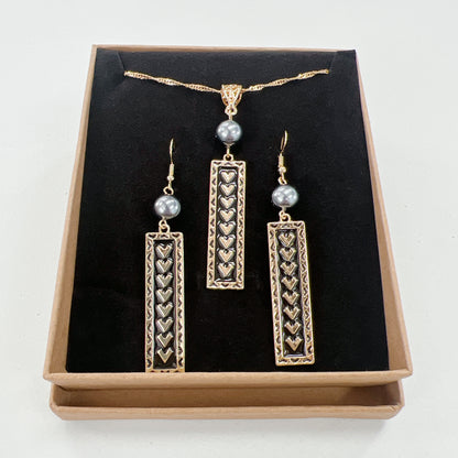 Necklace and earrings set