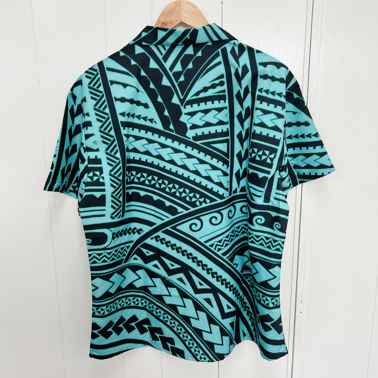 Tribal Aloha Shirt &lt;Mint &amp; Black&gt;