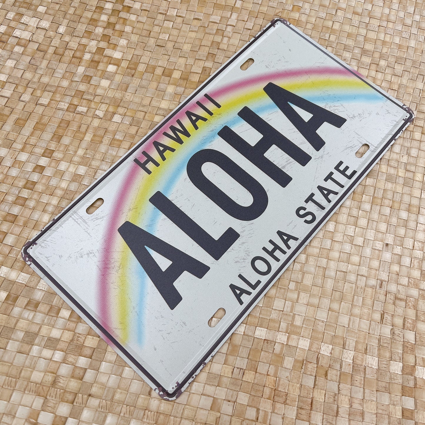 Tin-style Hawaiian license plate -ALOHA STATE-